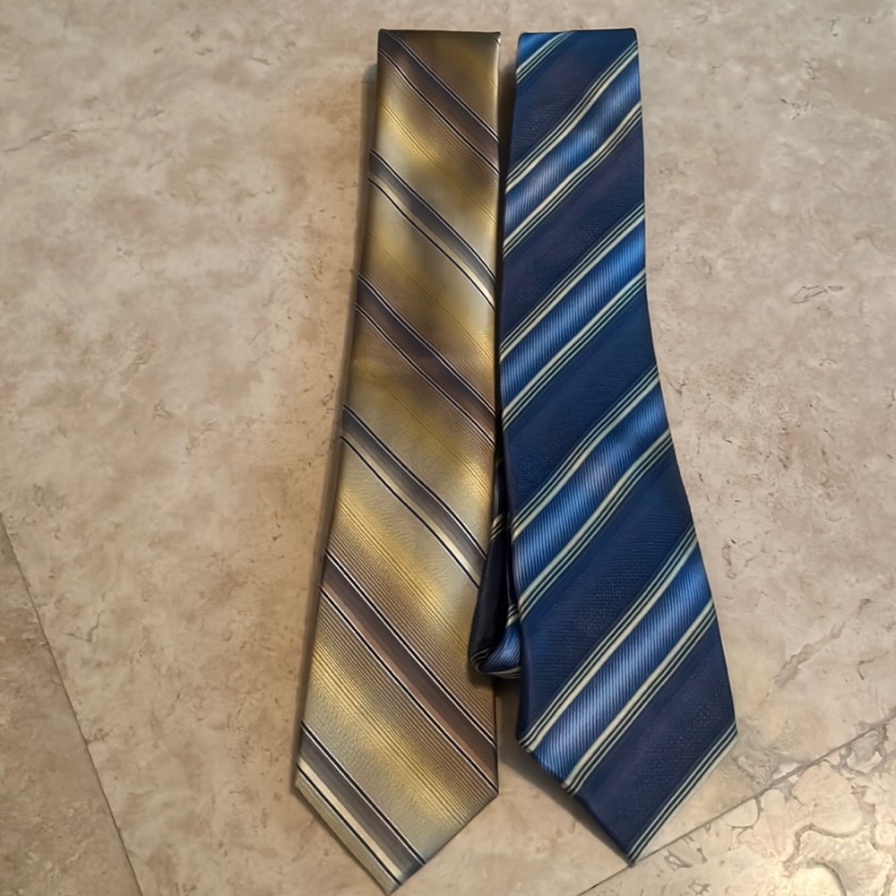 💕HP💕2 Van Heusen ties - 100% silk. Angled stripes.